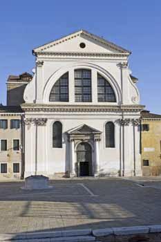 Chiesa dei Santi Gervasio e Protasio Martiri vulgo San Trovaso - Esterno